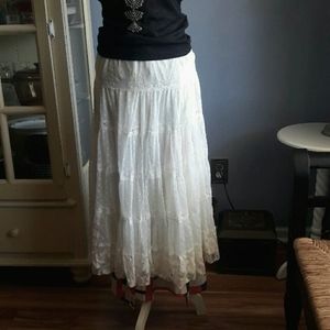 New with tag maxi skirt lace with lining fabric